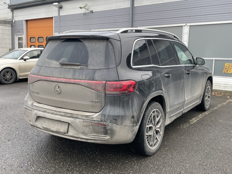 Mercedes-Benz EQB vaihtoauto
