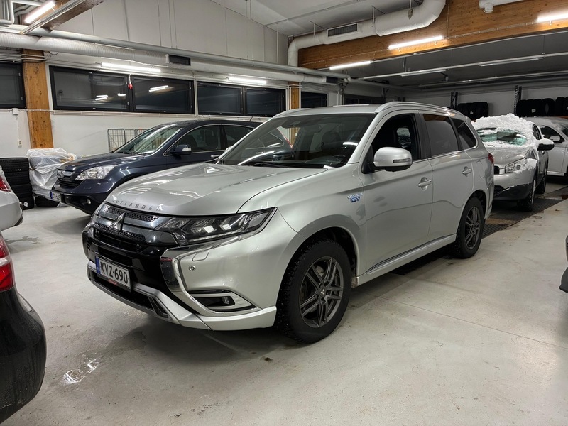 Mitsubishi Outlander vaihtoauto
