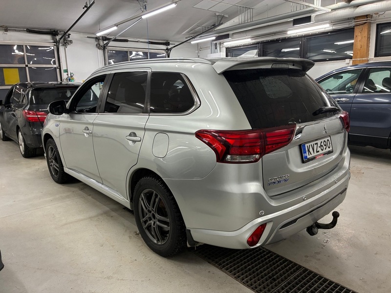 Mitsubishi Outlander vaihtoauto