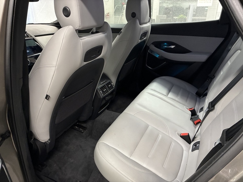 Jaguar E-PACE vaihtoauto