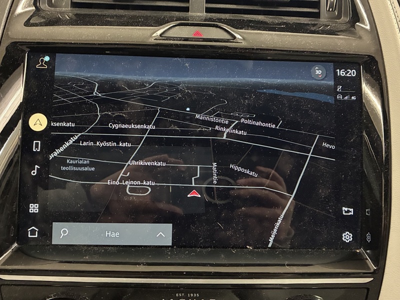 Jaguar E-PACE vaihtoauto