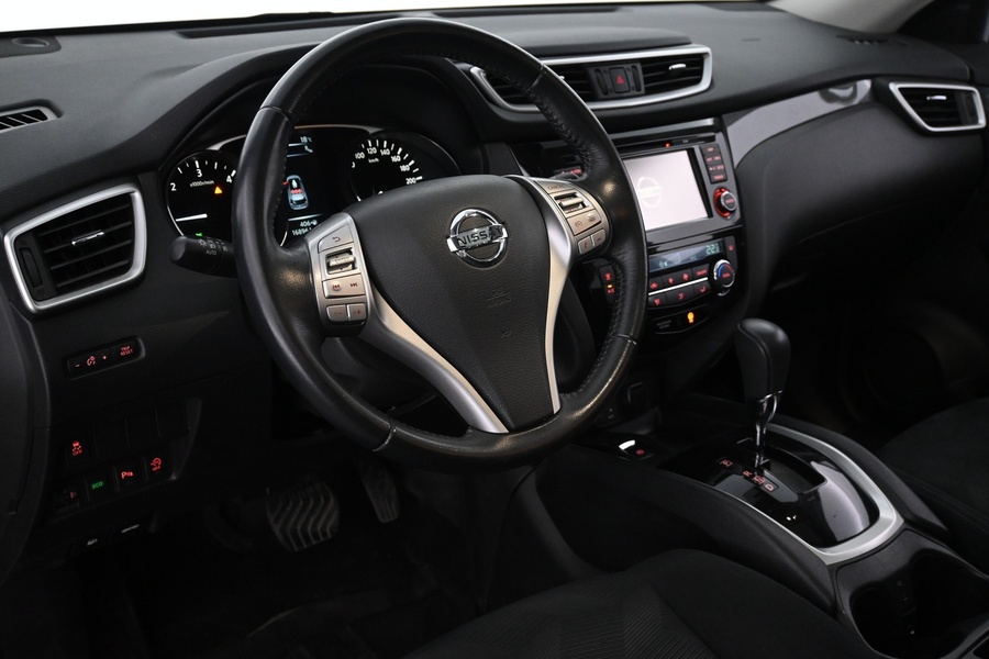 Nissan X-Trail vaihtoauto