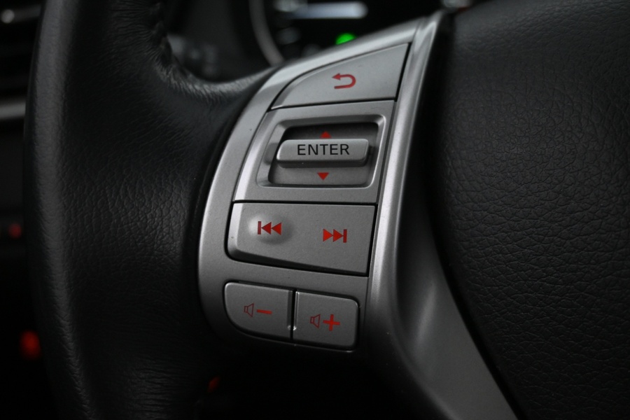 Nissan X-Trail vaihtoauto