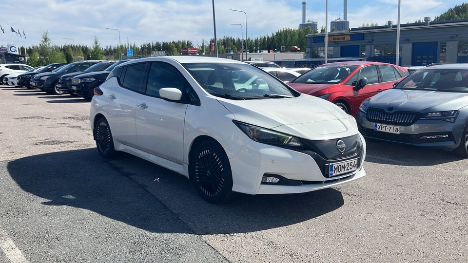 Nissan Leaf vaihtoauto