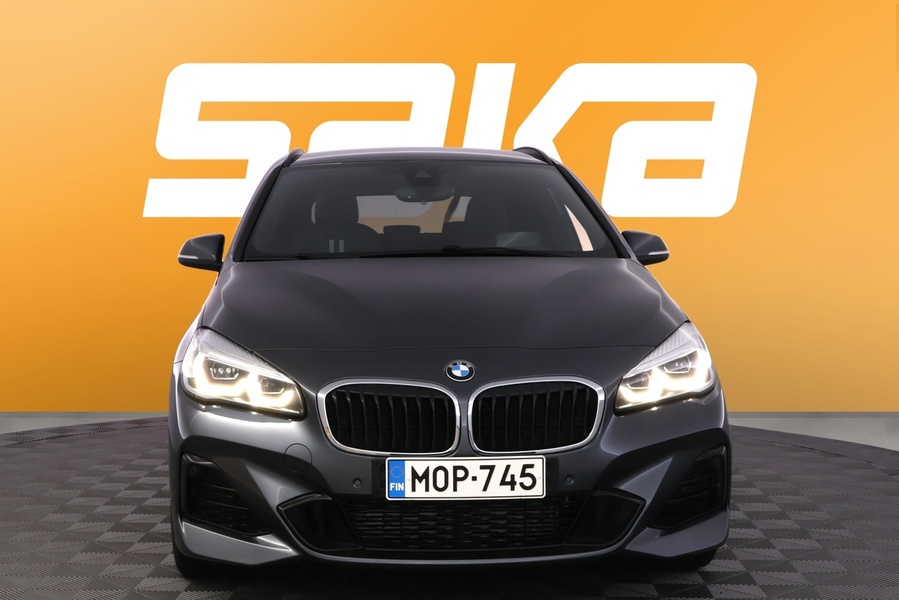 BMW 225 vaihtoauto