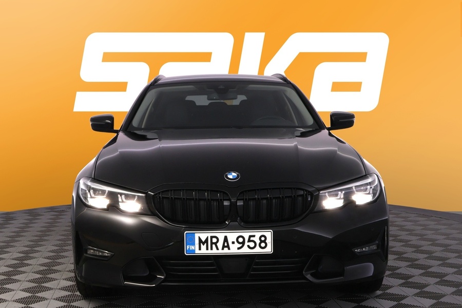 BMW 330 vaihtoauto