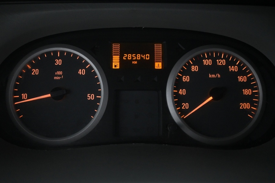 Opel Vivaro vaihtoauto