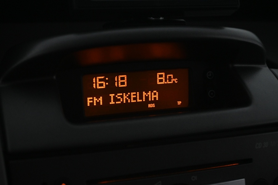 Opel Vivaro vaihtoauto