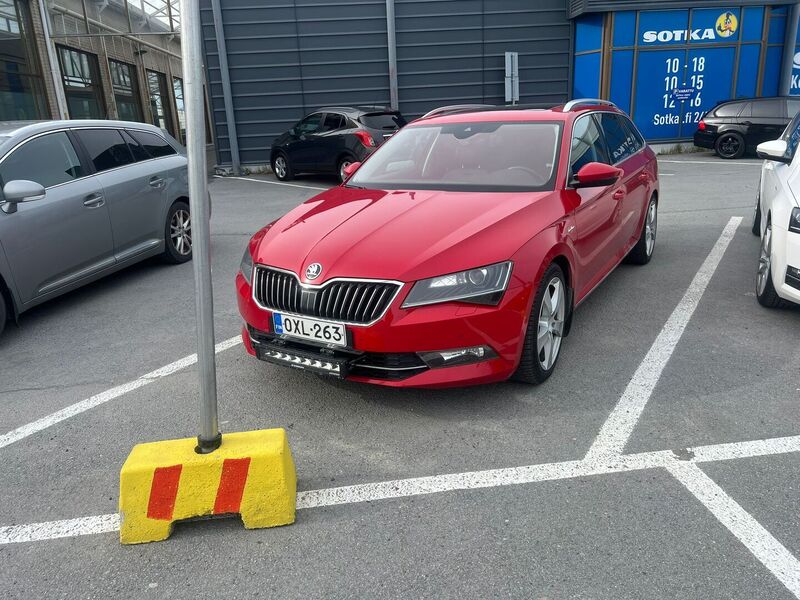Skoda Superb vaihtoauto