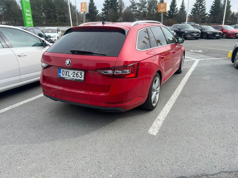 Skoda Superb vaihtoauto
