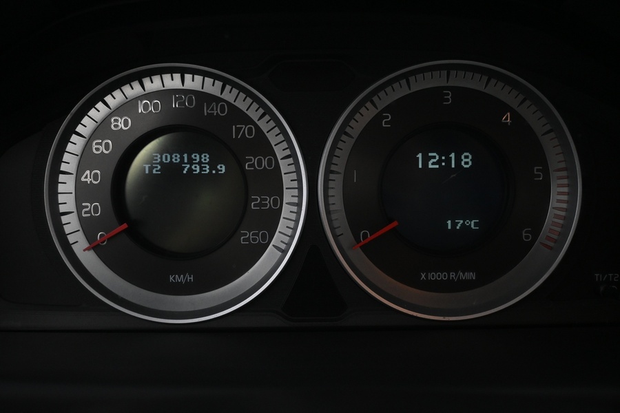 Volvo V70 vaihtoauto