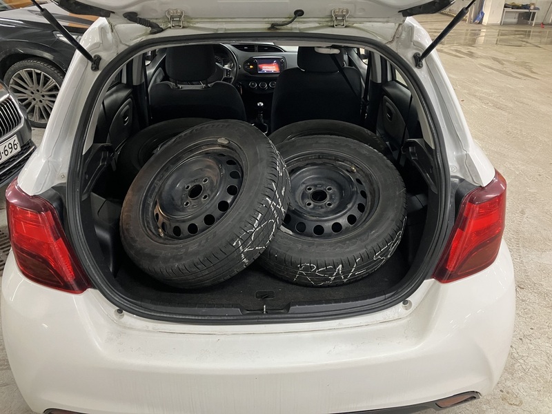 Toyota Yaris vaihtoauto