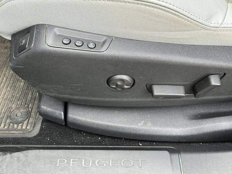 Peugeot 5008 vaihtoauto