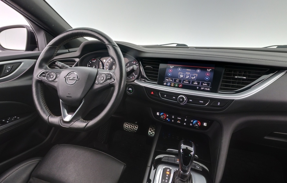 Opel Insignia vaihtoauto