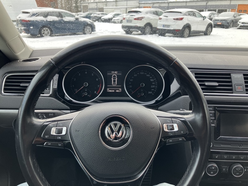 Volkswagen Jetta vaihtoauto