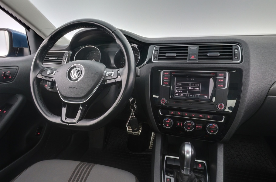Volkswagen Jetta vaihtoauto