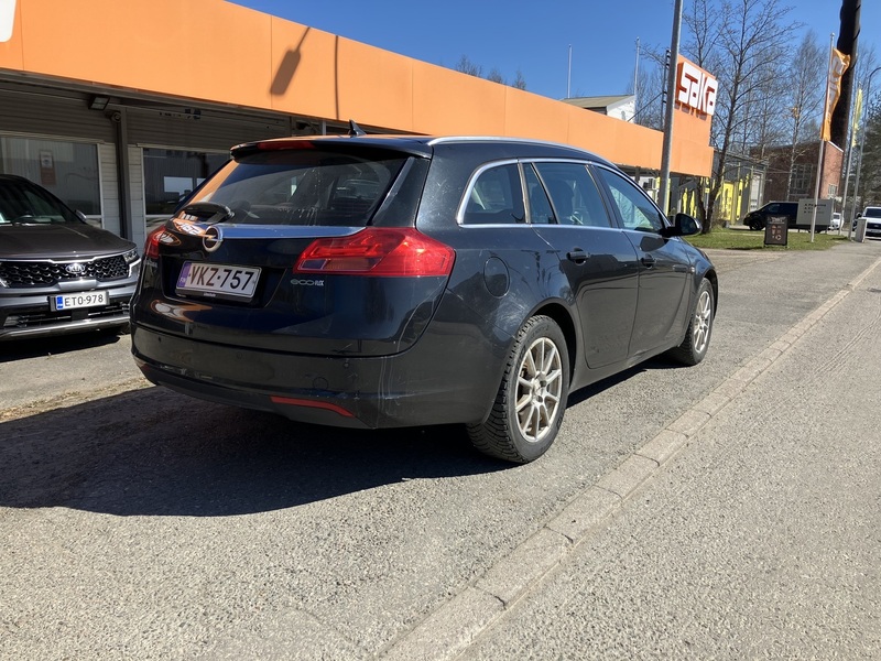 Opel Insignia vaihtoauto