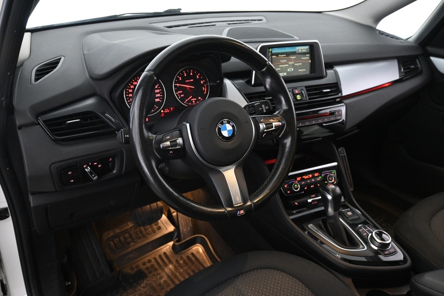 BMW 218 vaihtoauto