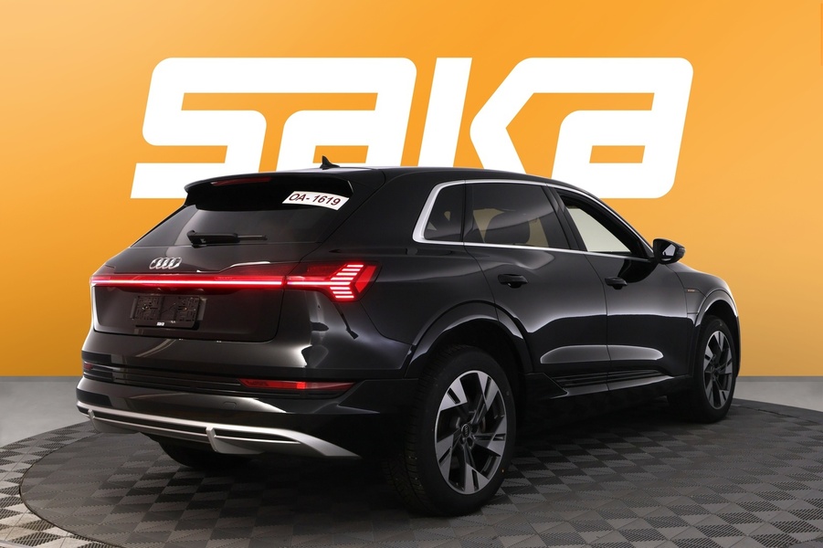 Audi e-tron vaihtoauto