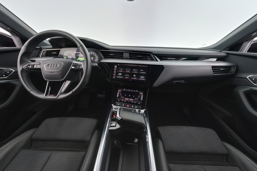 Audi e-tron vaihtoauto