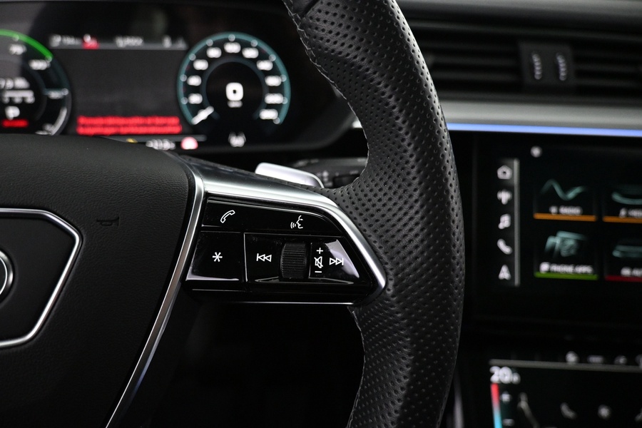 Audi e-tron vaihtoauto