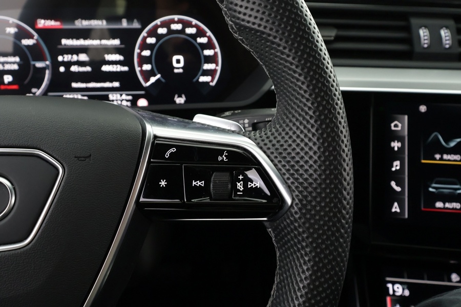 Audi e-tron vaihtoauto
