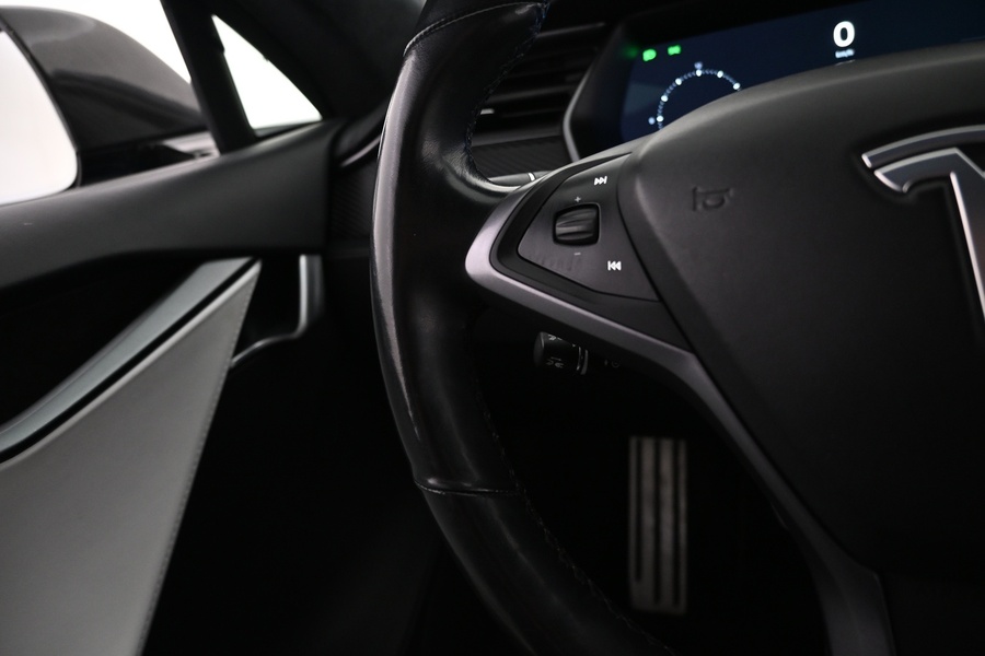 Tesla Model S vaihtoauto