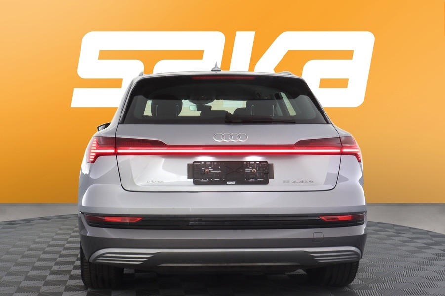 Audi e-tron vaihtoauto