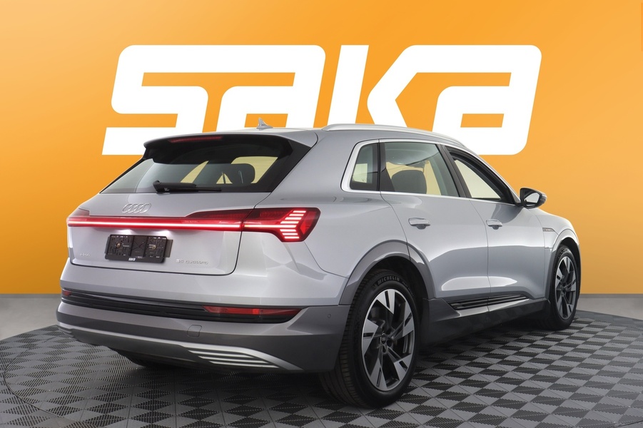 Audi e-tron vaihtoauto