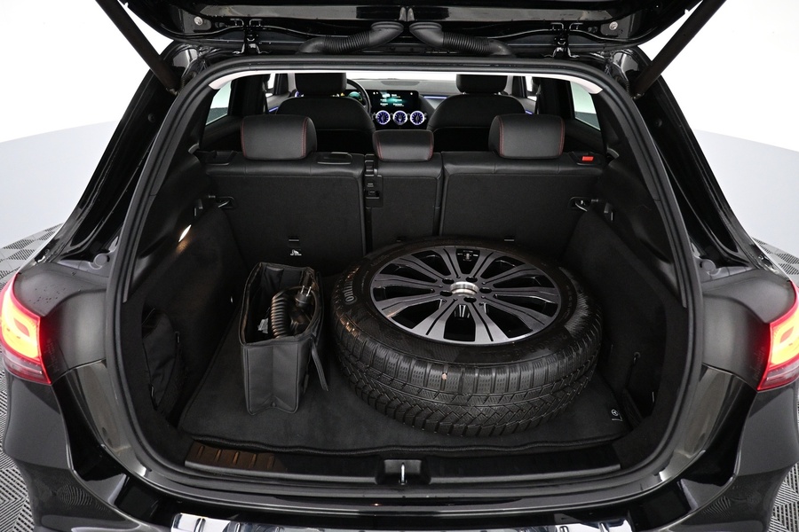 Mercedes-Benz EQA vaihtoauto