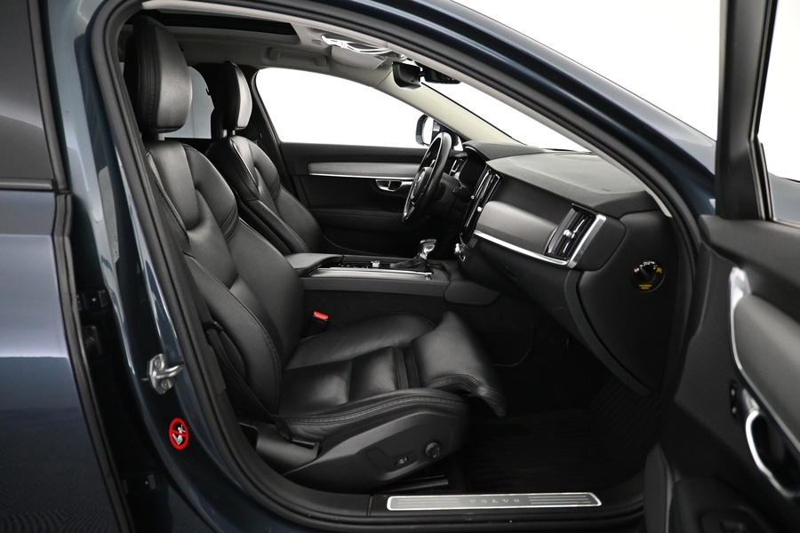 Volvo V90 Cross Country vaihtoauto