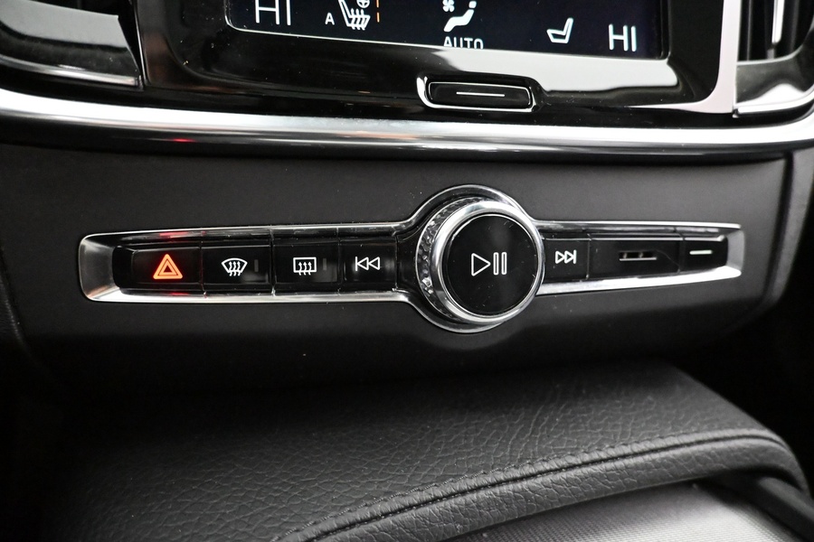 Volvo V90 Cross Country vaihtoauto