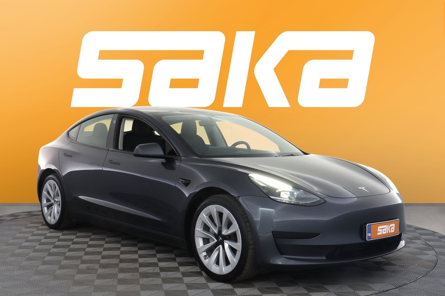 Tesla Model 3 vaihtoauto