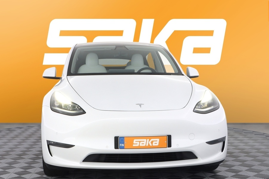 Tesla Model Y vaihtoauto