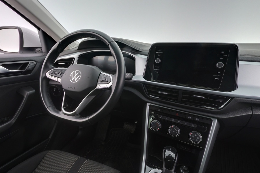 Volkswagen T-Roc vaihtoauto