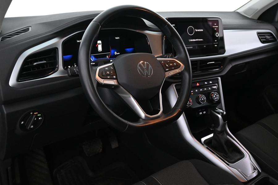 Volkswagen T-Roc vaihtoauto