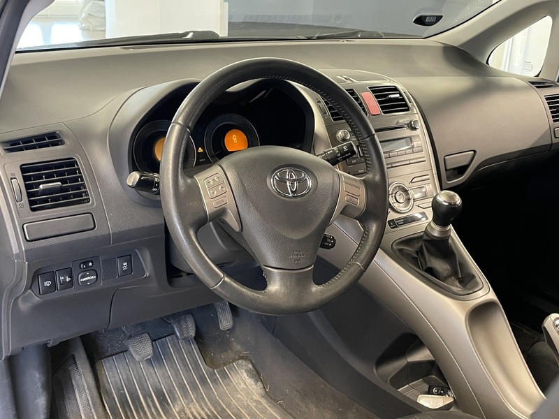 Toyota Auris vaihtoauto