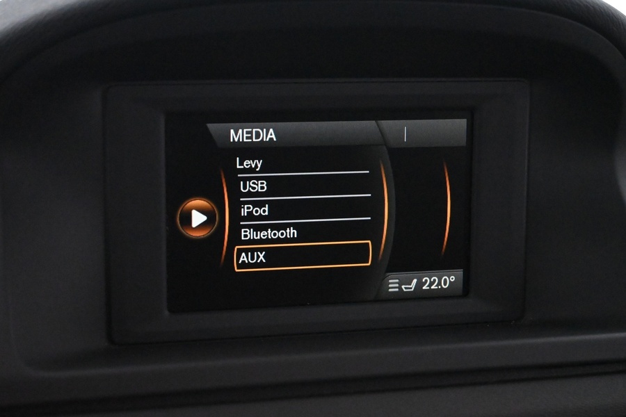 Volvo V70 vaihtoauto