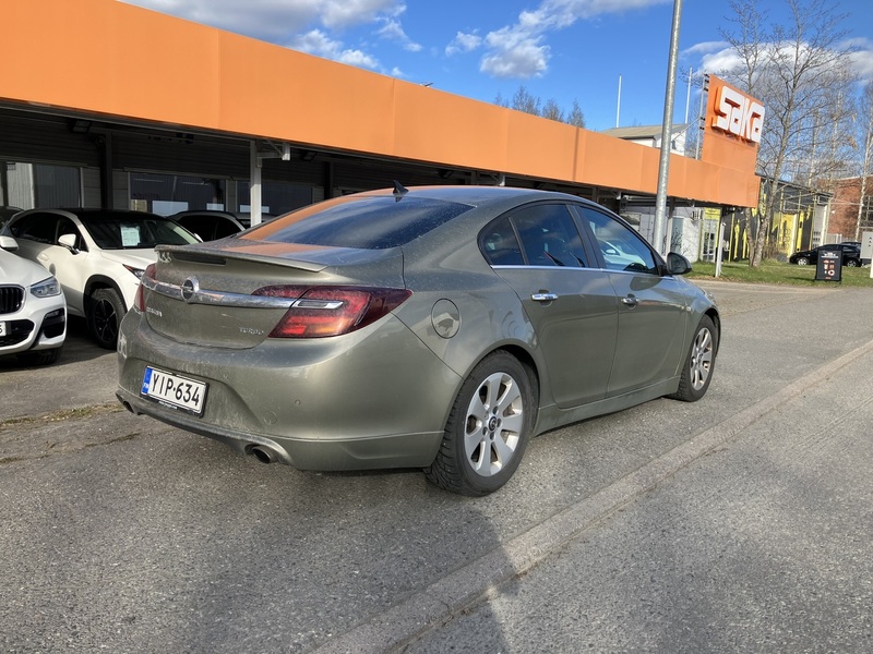 Opel Insignia vaihtoauto