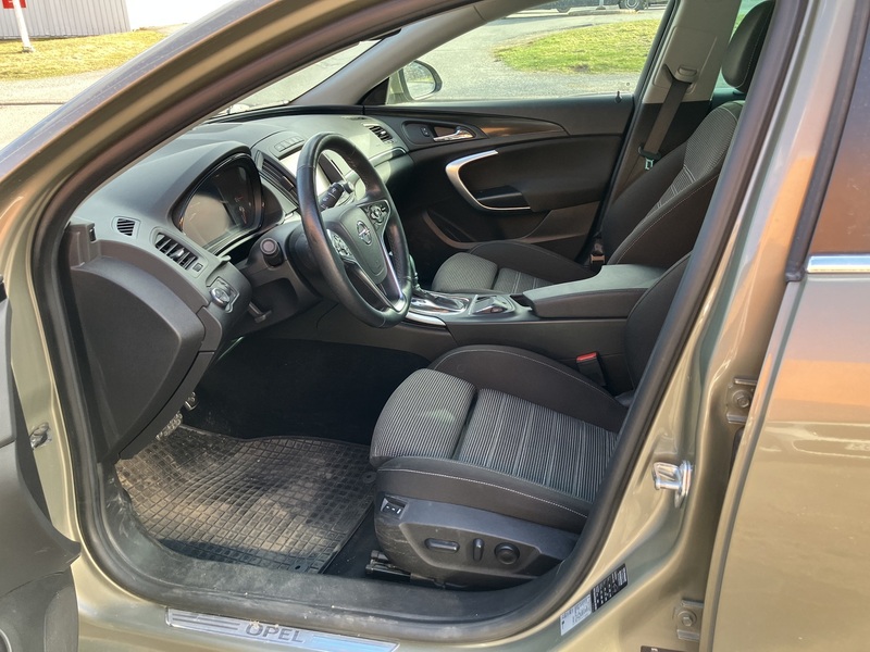 Opel Insignia vaihtoauto