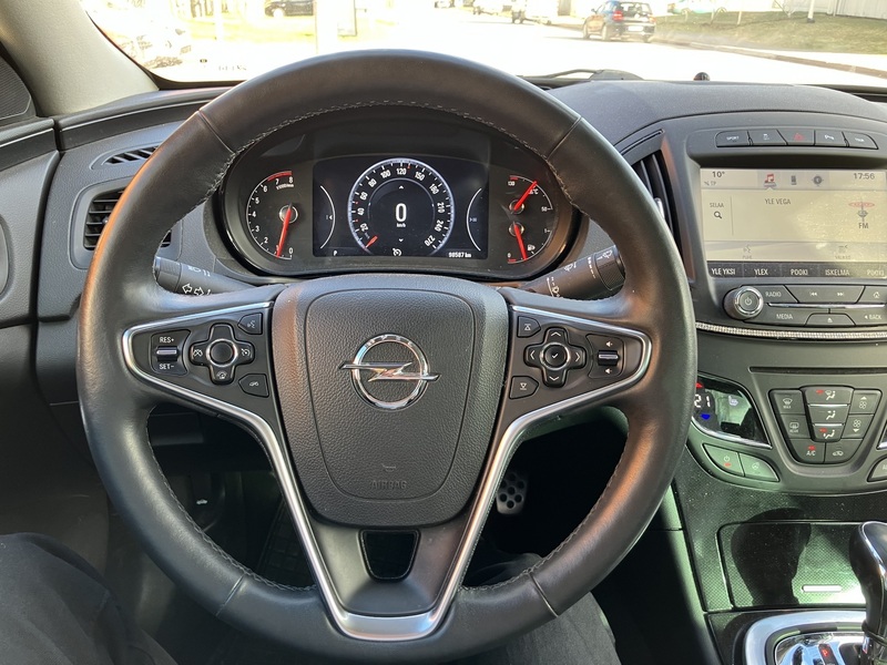 Opel Insignia vaihtoauto