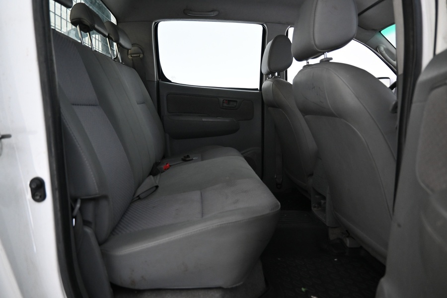 Toyota Hilux vaihtoauto