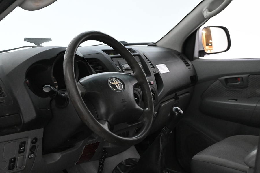 Toyota Hilux vaihtoauto