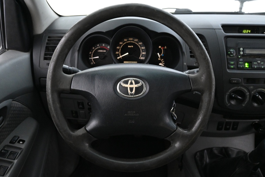 Toyota Hilux vaihtoauto