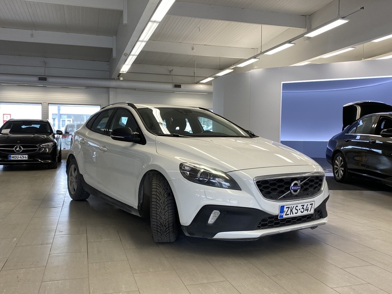 Volvo V40 Cross Country vaihtoauto