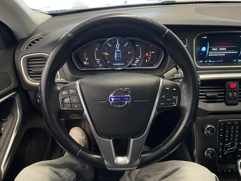 Volvo V40 Cross Country vaihtoauto