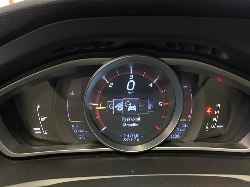 Volvo V40 Cross Country vaihtoauto