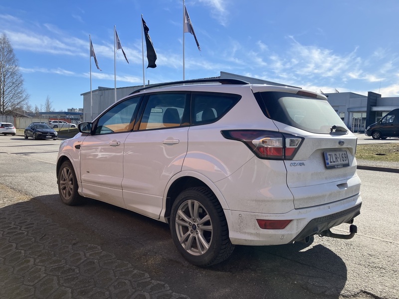 Ford Kuga vaihtoauto