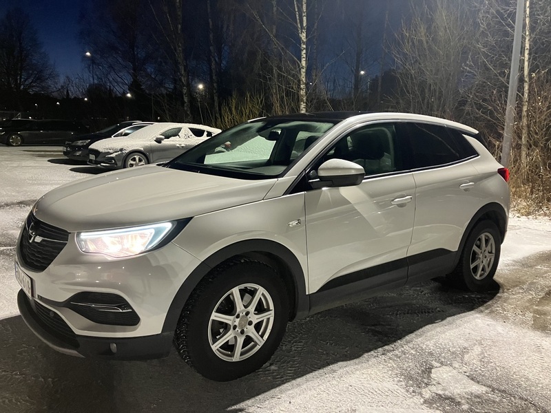 Opel Grandland X vaihtoauto