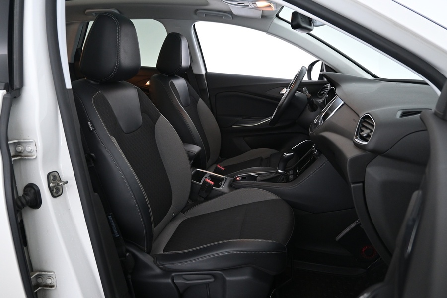 Opel Grandland X vaihtoauto